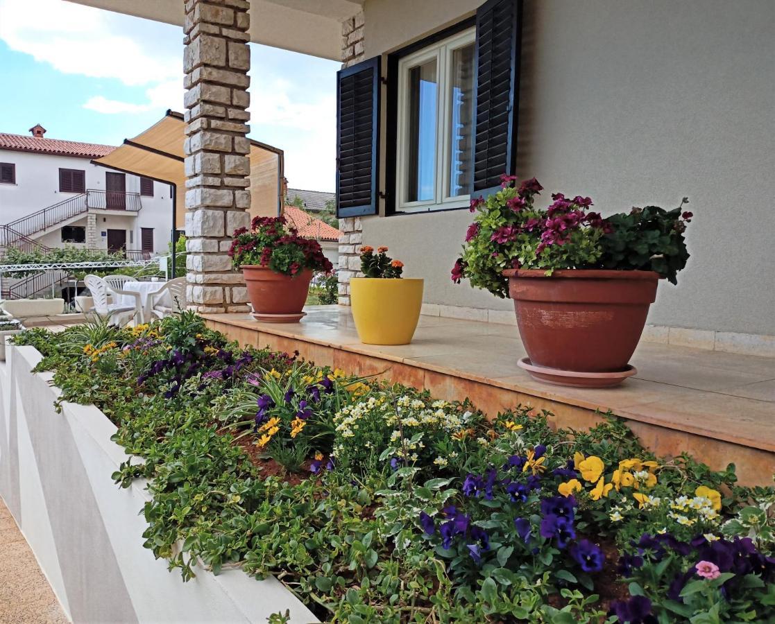 Cozy Apartment In The City Center Πούλα Εξωτερικό φωτογραφία
